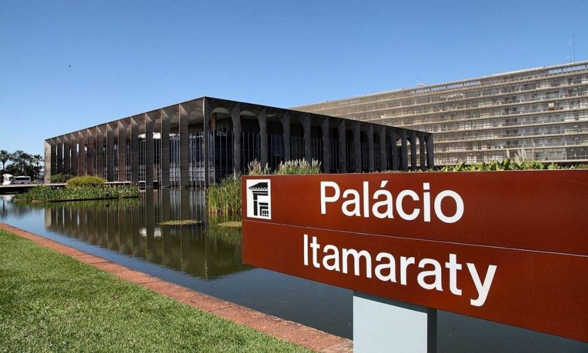 Caiado Critica Itamaraty e Defende Resgaste da Política Externa Brasileira
