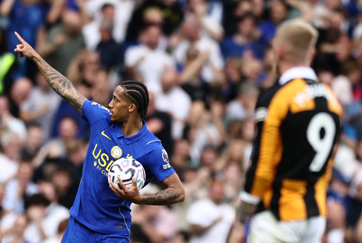 Chelsea empata 2 a 2 com Hull City após virada no primeiro tempo; Liverpool fica no 0 a 0 com Fulham