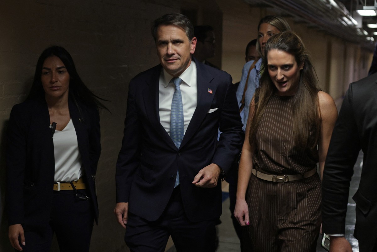 Confirmação de Todd Blanche como Procurador-Geral dos EUA Gera Debate Acentuado no Senado