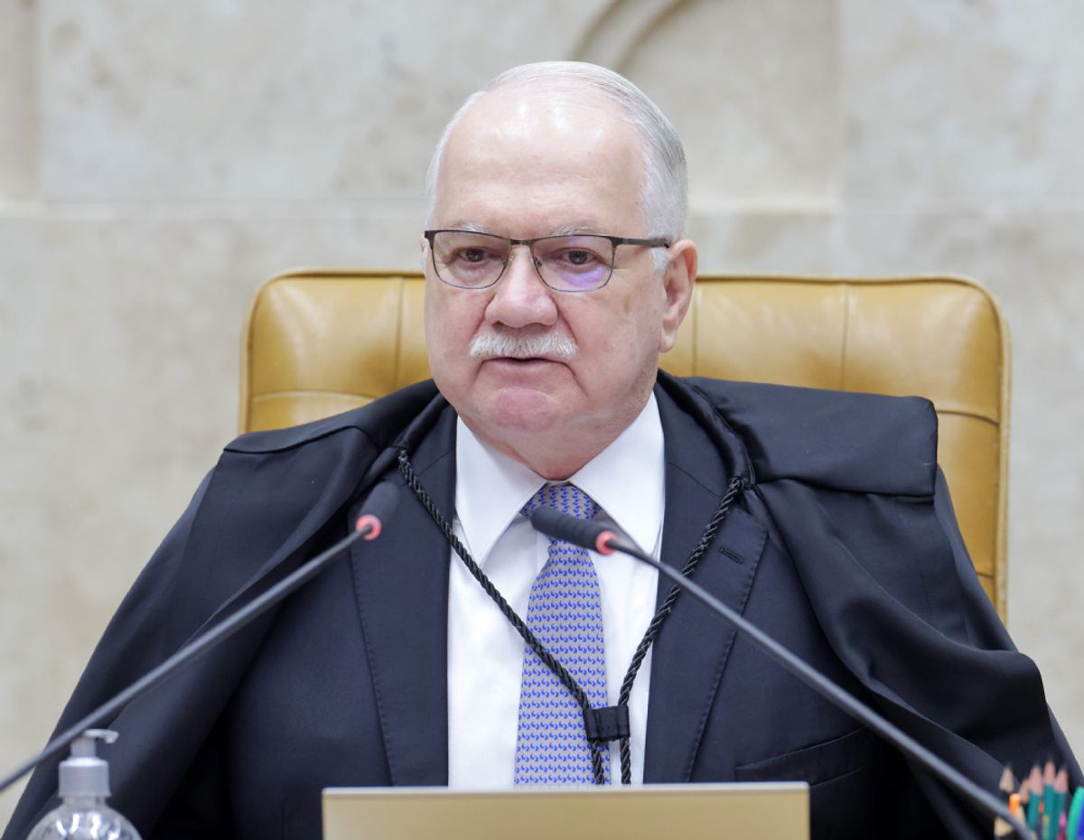 Fachin anuncia providências após mensagens de Vorcaro a Moraes