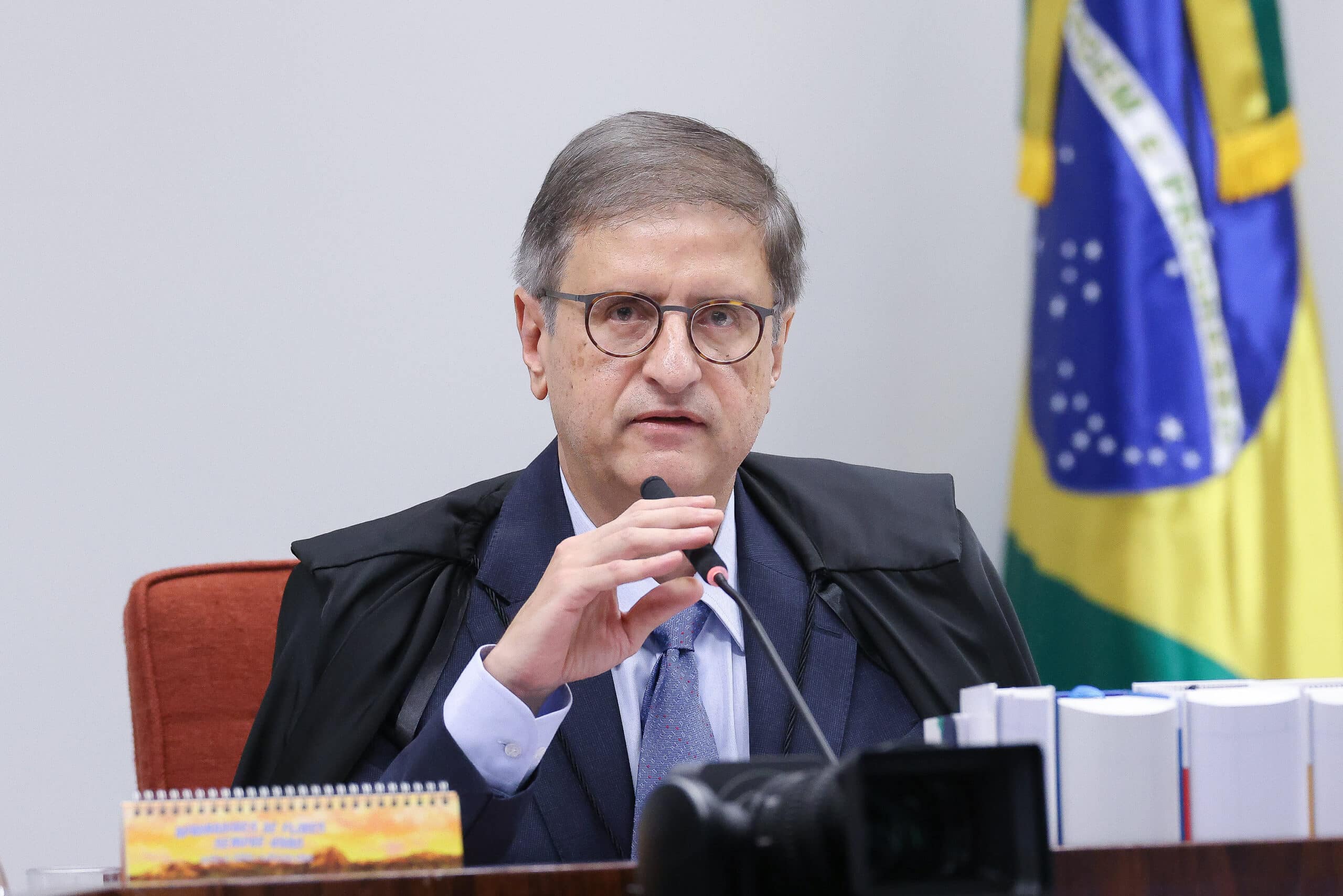 Gonet reforça pedido para liberação integral de mensagens de Vorcaro a todos ministros do STF