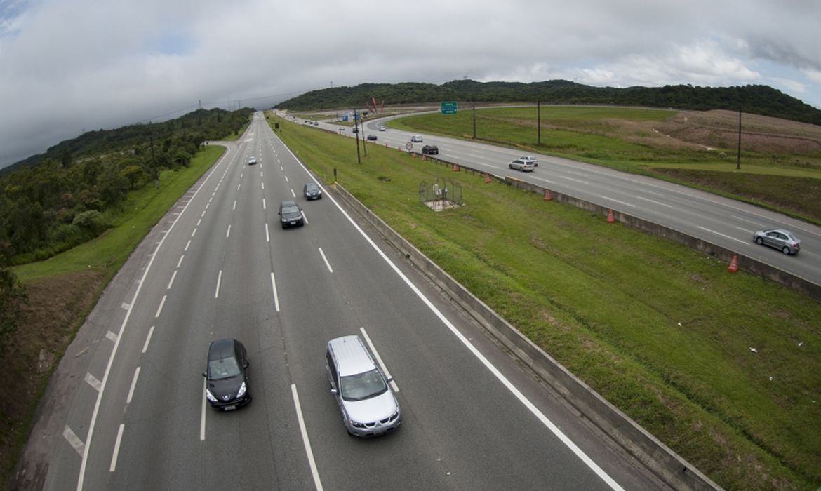 Governo Reduz Expectativa de Leilões de Rodovias Diante de Desafios em Repactuações