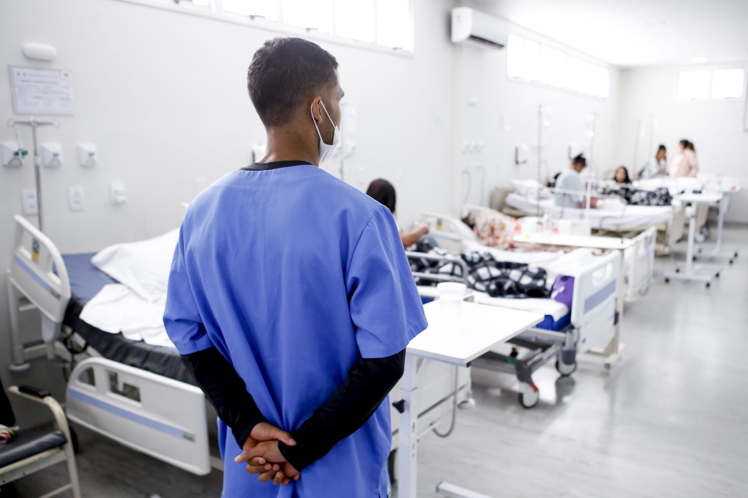 Iges-DF Abre Vagas para Enfermeiro em Controle de Infecção Hospitalar com Salário de R$ 4.894