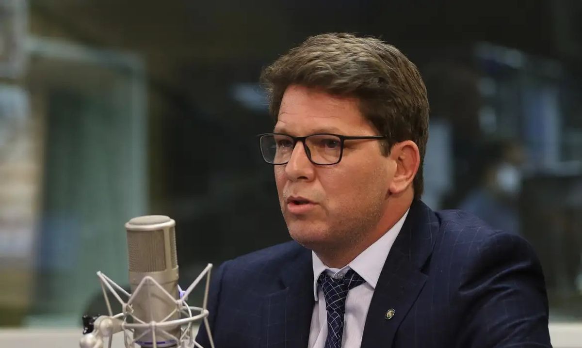 PF apreende sete armas com deputado Mario Frias em endereço diferente do registro
