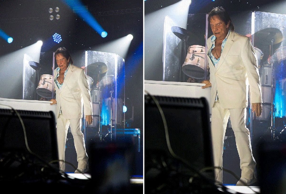 Show de Roberto Carlos no Rio é Adiado por Problema Técnico com Fãs na Porta